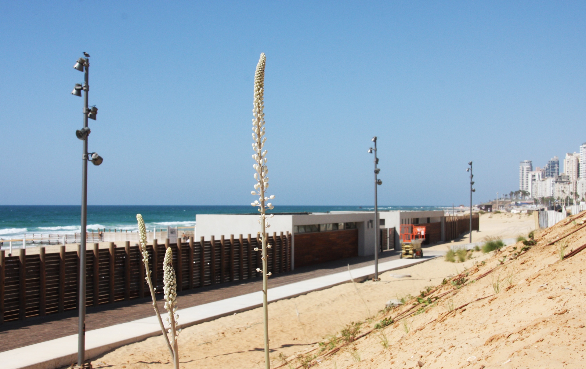 Bat Yam Southern Promenade StudioMA
